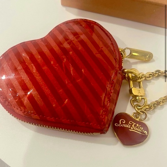 RARE Louis Vuttion Heart Porte Monnaie - Picture 2 of 7